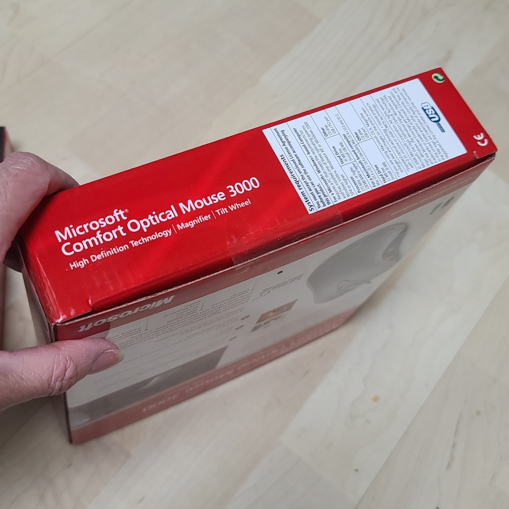 Microsoft Red Optical Mouse 3000 - Picture 4 of 4